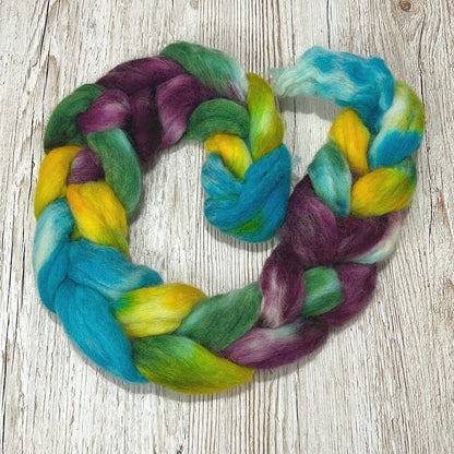 Sunset Lagoon, Corriedale Hand Dyed Spinning Fibre, 100g