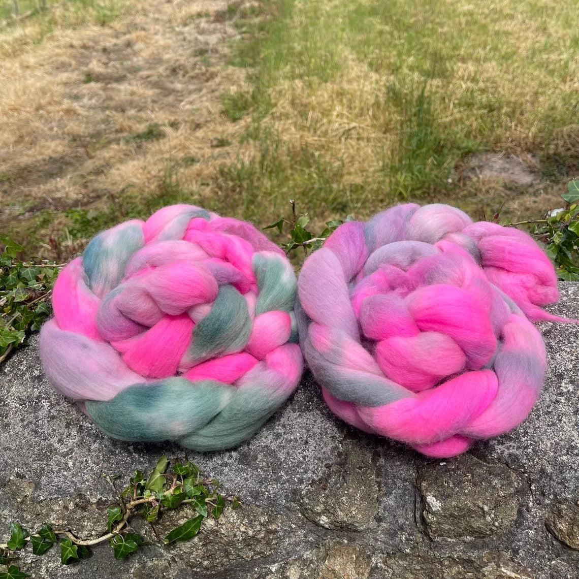 Red Campion, Merino Hand Dyed Spinning Fibre, 100g