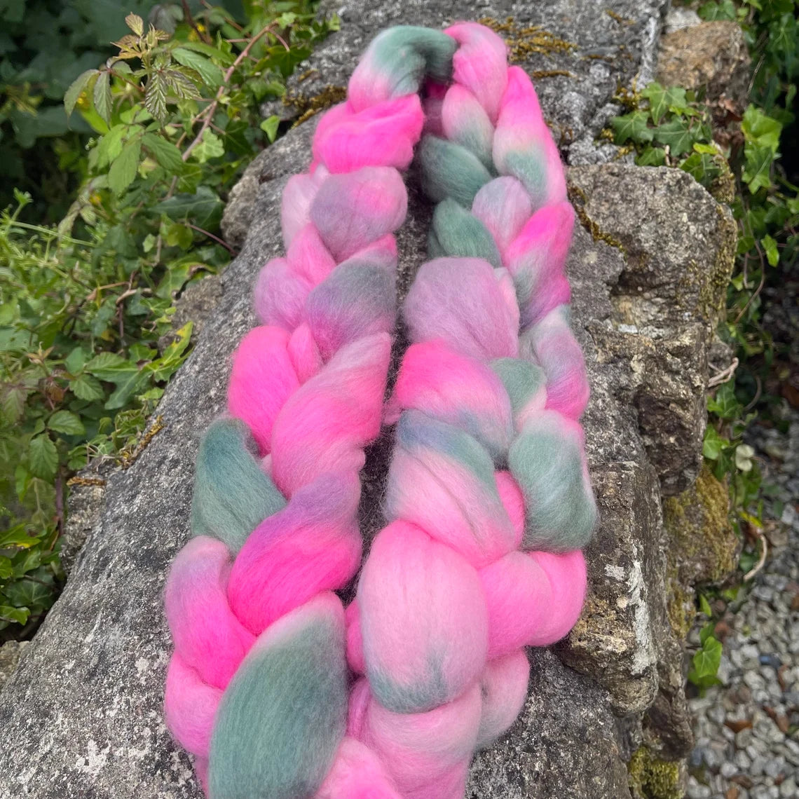 Red Campion, Merino Hand Dyed Spinning Fibre, 100g