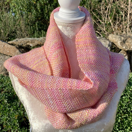 Hand woven scarf with handspun yarns