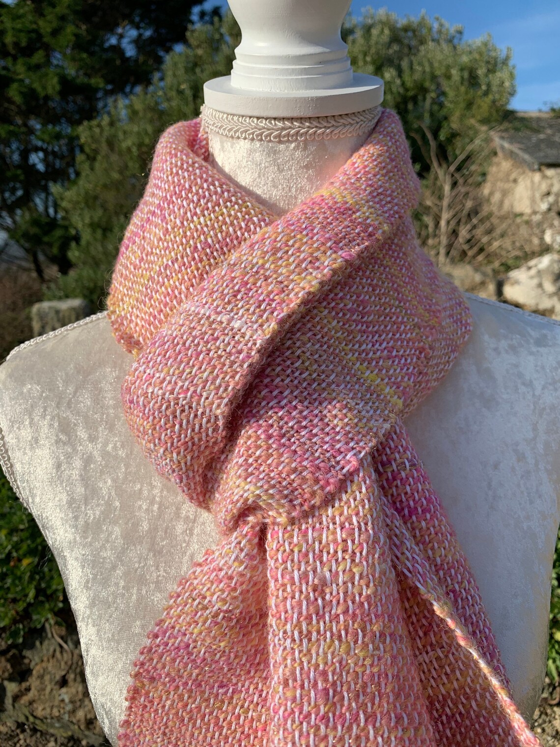 hand woven scarf details