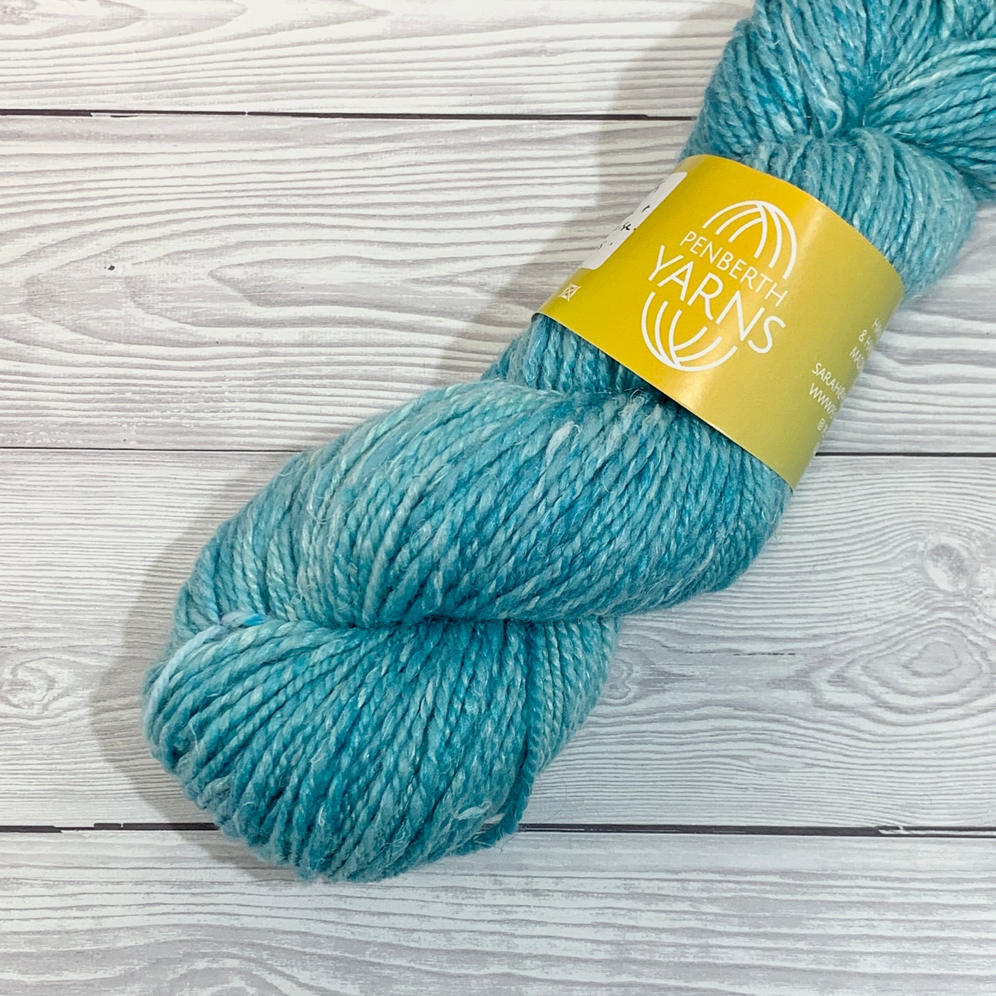 Falklands Merino, Tussah Silk and Linen Handspun Yarn in Light Turquoise